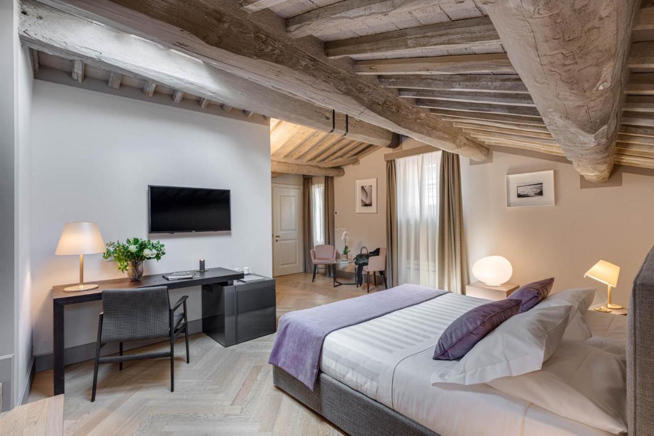 Palazzo Dipinto Hotel Lucca Buitenkant foto